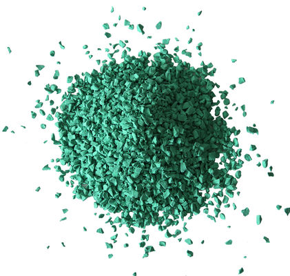 Grüne Gummi-Krumm-Granulate UV-beständig zum Joggen