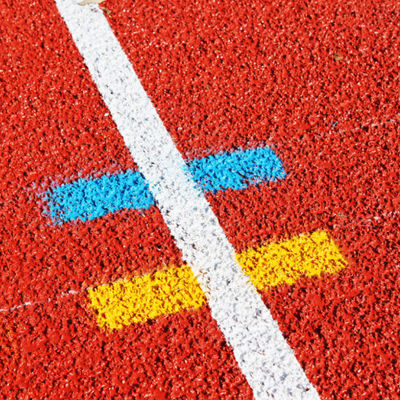 Dauerhafte und sichere EPDM-Gummi-Material synthetische Laufbahnen für Schulen Kindergärten Hochschulen und Spielplätze